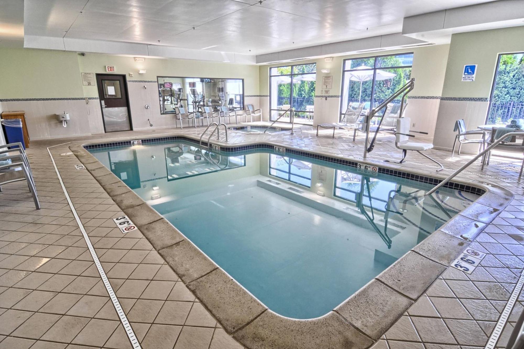 Springhill Suites Detroit Саутфилд Екстериор снимка